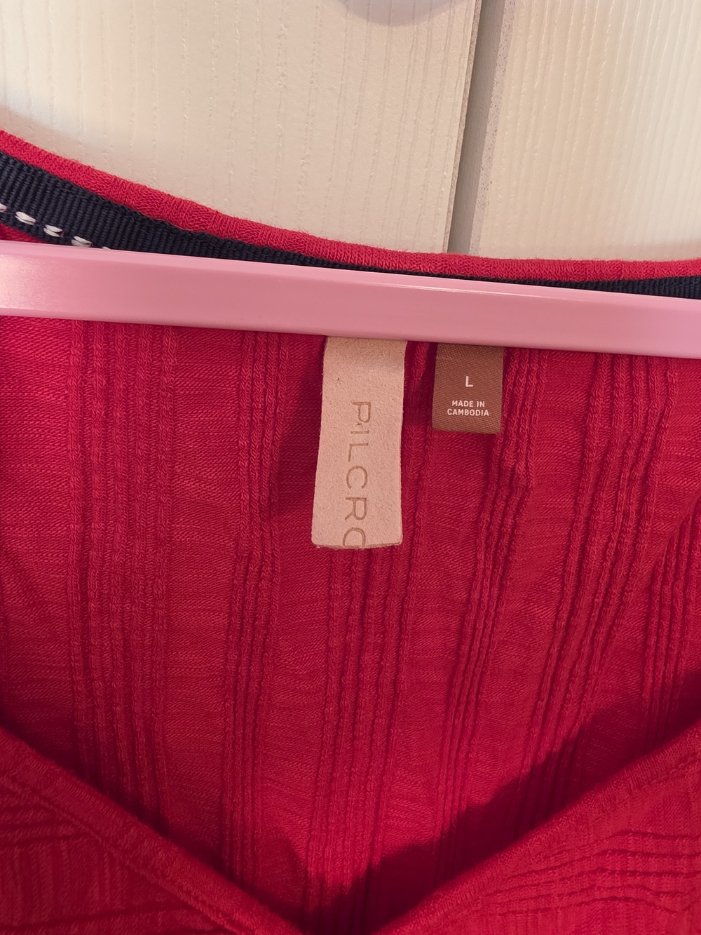 Pilcro Anthropologie Red Textured Ribbed Sweetheart V-Neck Top Large LNWT - Picture 3 of 5